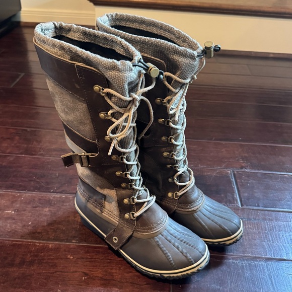 SOREL Carly Conquest Brown and Black Lace-Up Stylish Winter Boots Snow size 9 - Picture 6 of 8